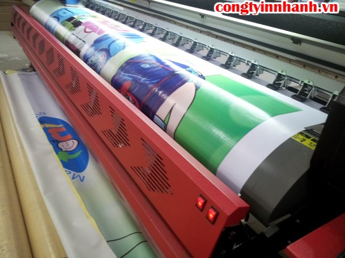 In phông nền quảng cáo ngoài trời với bạt hiflex tại Công ty TNHH In Kỹ Thuật Số - Digital Printing Ltd 
